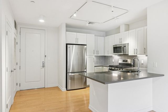 77 New 206, Cambridge, MA 02138