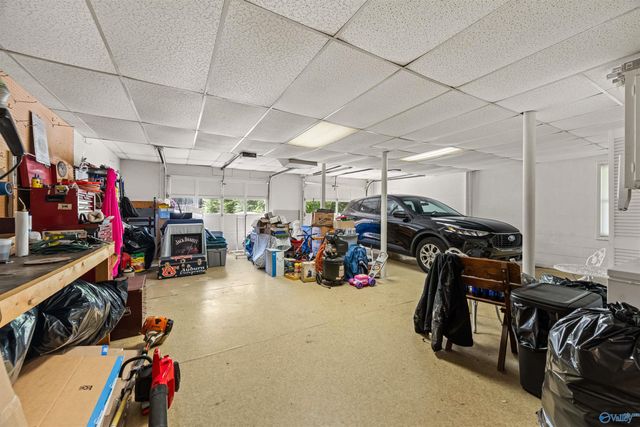 1000 Brentwood Drive NE, Cullman, AL 35055