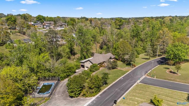 1000 Brentwood Drive NE, Cullman, AL 35055