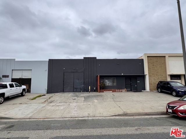 12913 S Broadway, Los Angeles, CA 90061