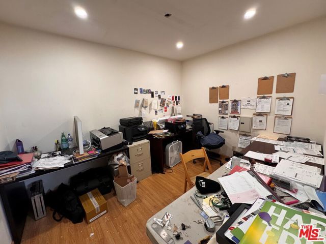 12913 S Broadway, Los Angeles, CA 90061