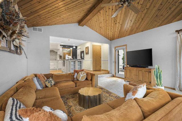 5111 Arrowhead Drive, Monona, WI 53716