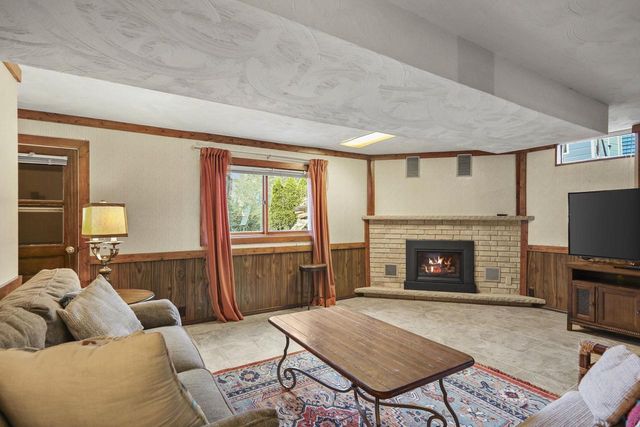 5111 Arrowhead Drive, Monona, WI 53716