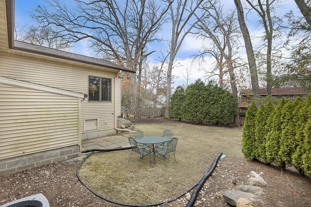 5111 Arrowhead Drive, Monona, WI 53716