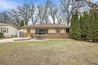 5111 Arrowhead Drive, Monona, WI 53716