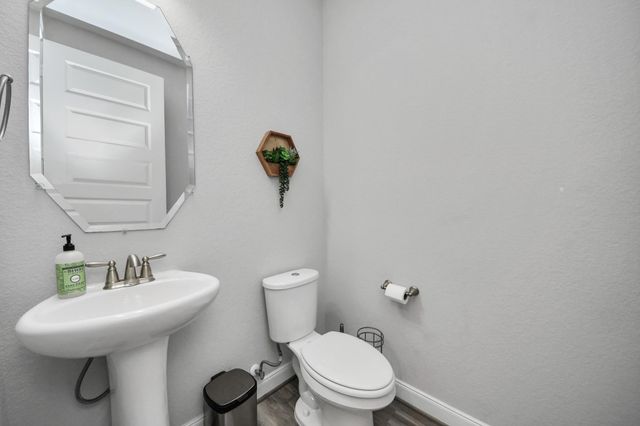 2203 Laurel Pass Court, Pearland, TX 77089