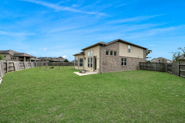2203 Laurel Pass Court, Pearland, TX 77089