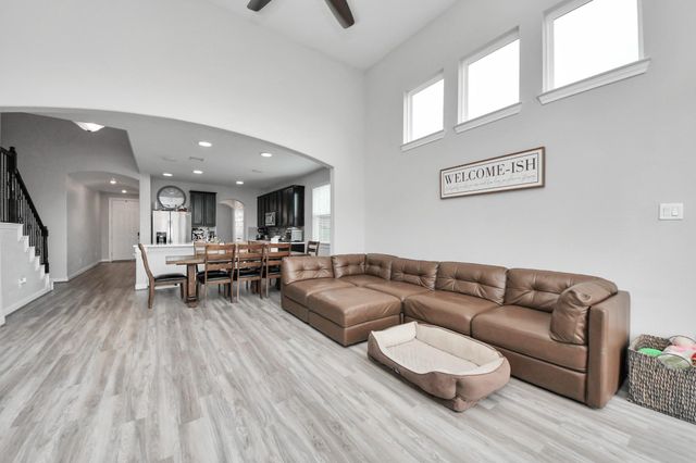 2203 Laurel Pass Court, Pearland, TX 77089