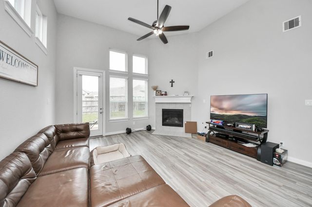 2203 Laurel Pass Court, Pearland, TX 77089