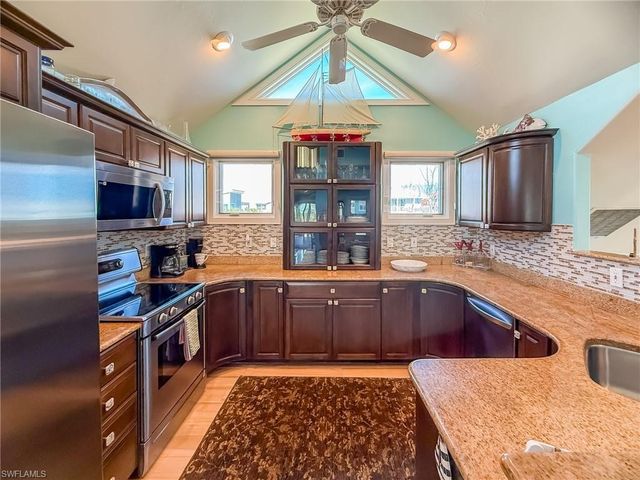 4541 Conch Shell DR, Upper Captiva, FL 33924