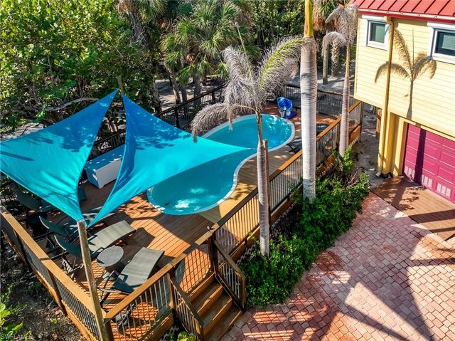 4541 Conch Shell DR, Upper Captiva, FL 33924