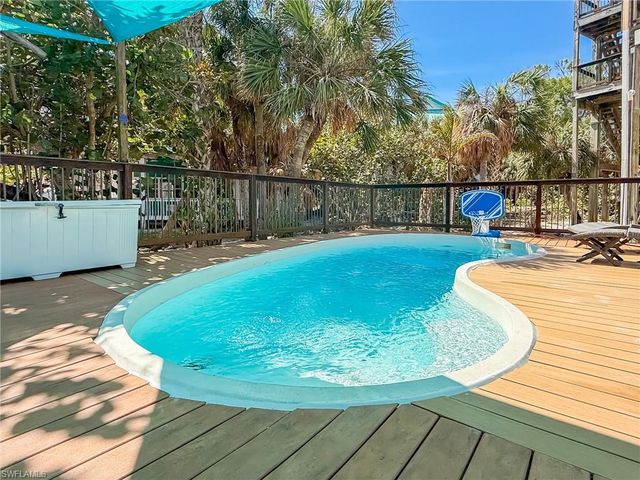 4541 Conch Shell DR, Upper Captiva, FL 33924