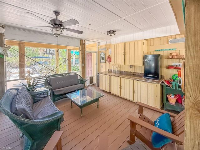 4541 Conch Shell DR, Upper Captiva, FL 33924