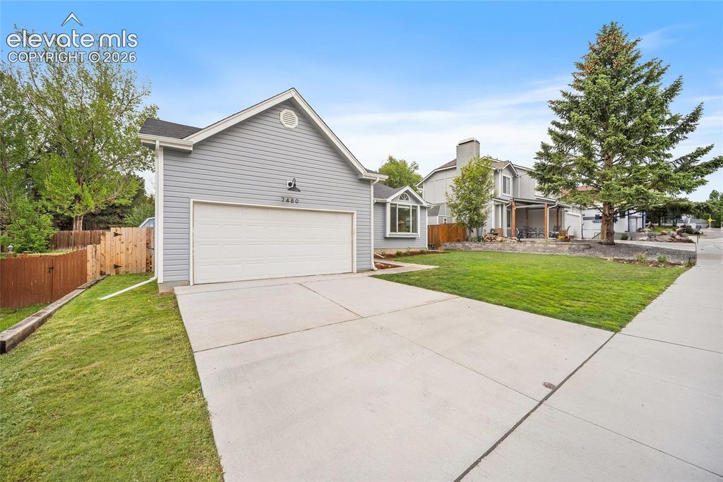 7480 Montarbor Drive, Colorado Springs, CO 80918