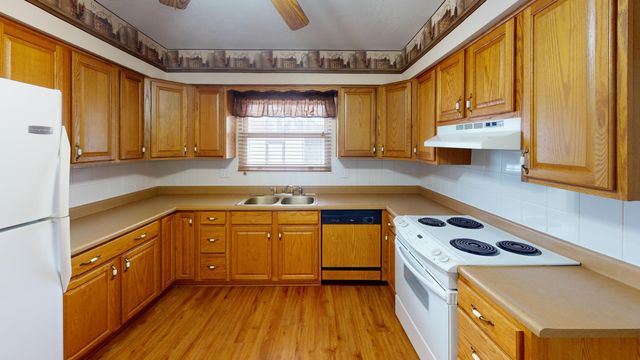 213 Porter Drive 213 Porter Drive, Englewood, OH 45322