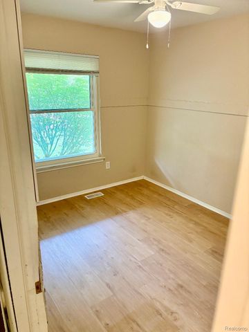 22725 Armstrong Avenue, Brownstown Charter Township, MI 48193