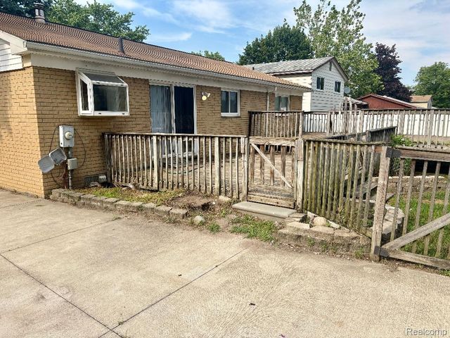 22725 Armstrong Avenue, Brownstown Charter Township, MI 48193