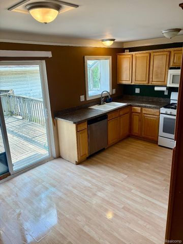 22725 Armstrong Avenue, Brownstown Charter Township, MI 48193