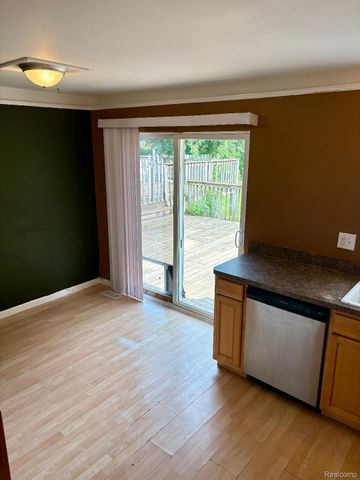 22725 Armstrong Avenue, Brownstown Charter Township, MI 48193