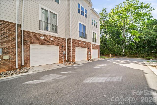 547 Old Mill Road, Charlotte, NC 28206