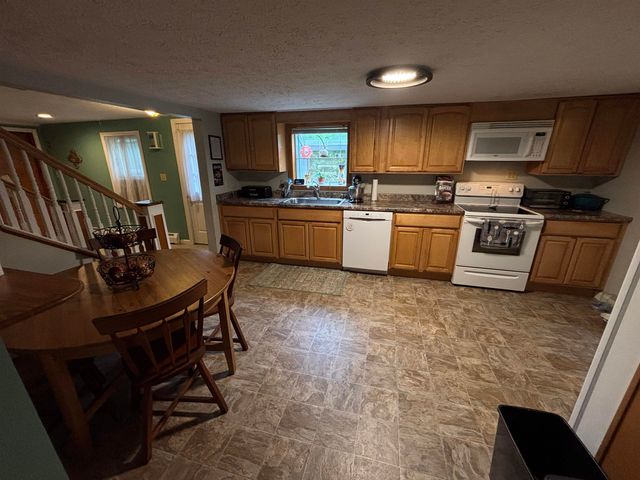 118 Danis Park Road, Goffstown, NH 03045