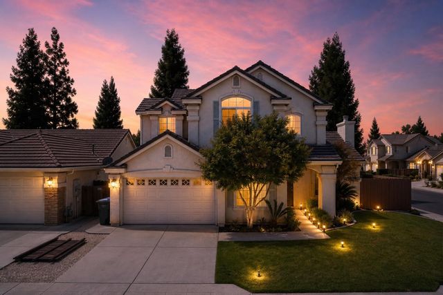 2771 E Waterford, Fresno, CA 93720