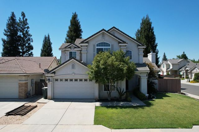 2771 E Waterford, Fresno, CA 93720