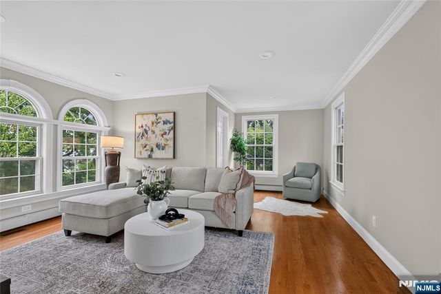 415 Lincoln Avenue, Glen Rock, NJ 07452