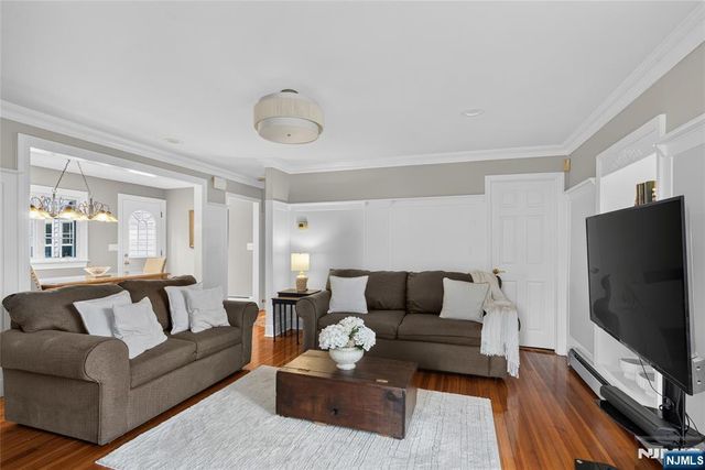 415 Lincoln Avenue, Glen Rock, NJ 07452