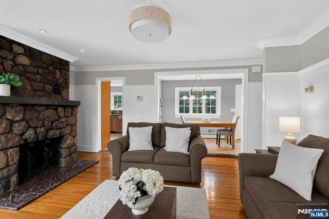 415 Lincoln Avenue, Glen Rock, NJ 07452