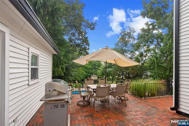 415 Lincoln Avenue, Glen Rock, NJ 07452