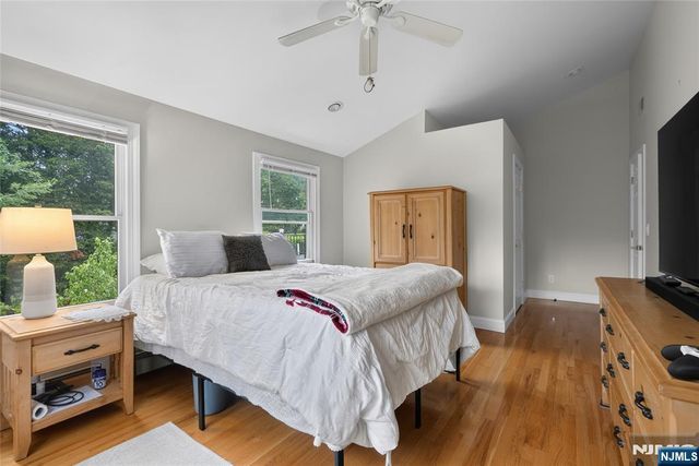 415 Lincoln Avenue, Glen Rock, NJ 07452