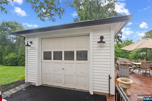 415 Lincoln Avenue, Glen Rock, NJ 07452
