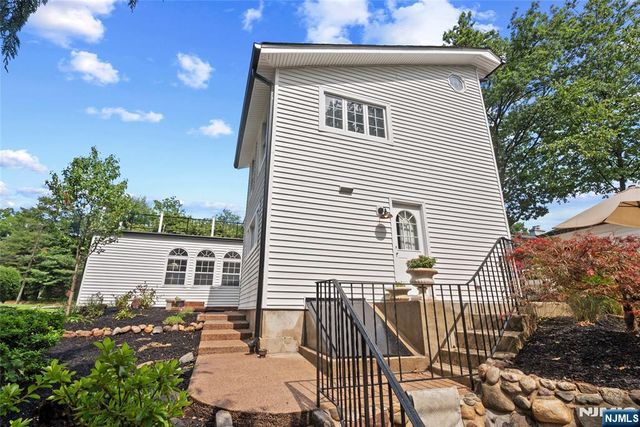 415 Lincoln Avenue, Glen Rock, NJ 07452