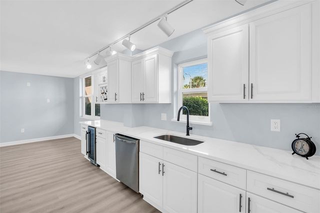 7930 SUN ISLAND DRIVE S 104, South Pasadena, FL 33707