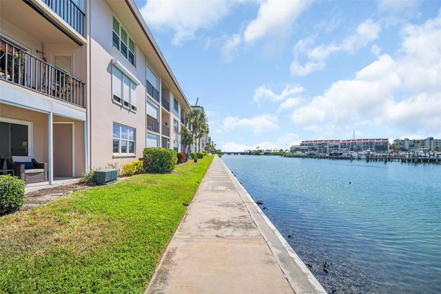 7930 SUN ISLAND DRIVE S 104, South Pasadena, FL 33707