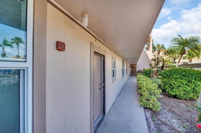 7930 SUN ISLAND DRIVE S 104, South Pasadena, FL 33707