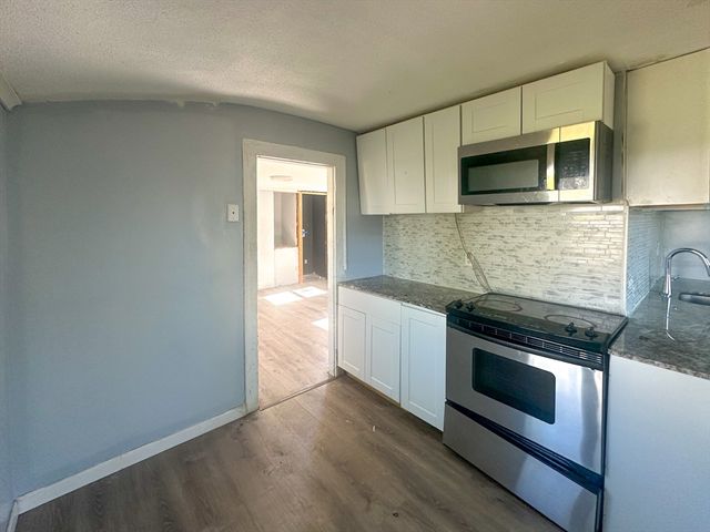 120 Hampden St, West Springfield, MA 01089