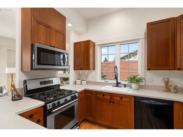 4638 Ne Fremont St, Portland, OR 97213