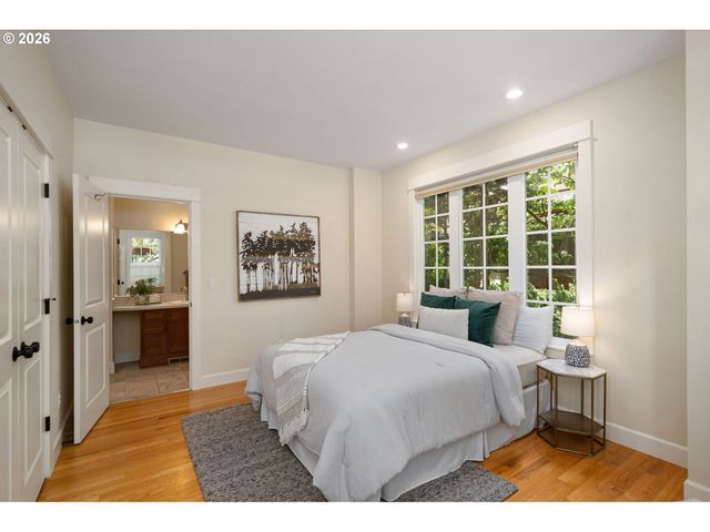 4638 Ne Fremont St, Portland, OR 97213
