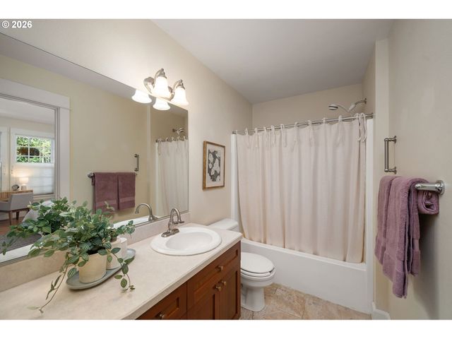 4638 Ne Fremont St, Portland, OR 97213