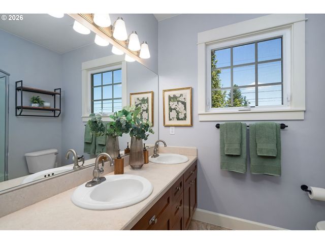 4638 Ne Fremont St, Portland, OR 97213