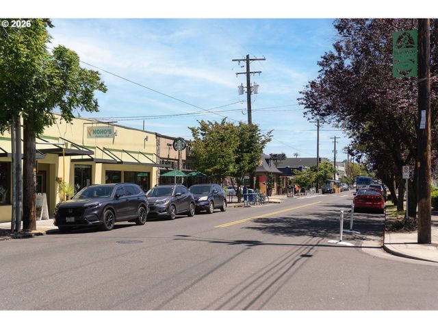 4638 Ne Fremont St, Portland, OR 97213