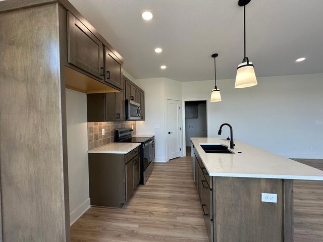 2704 S Clear Creek, Wichita, KS 67230