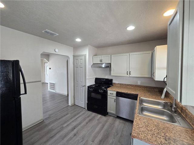 4813 Cheryl Dr, Corpus Christi, TX 78415