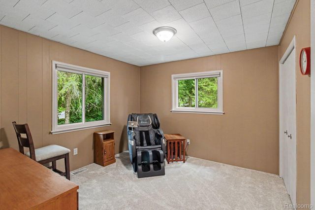 11372 Outer Drive, Putnam Township, MI 48169