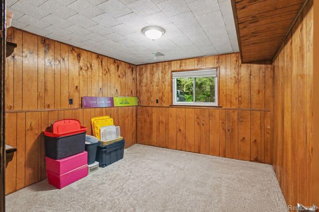 11372 Outer Drive, Putnam Township, MI 48169
