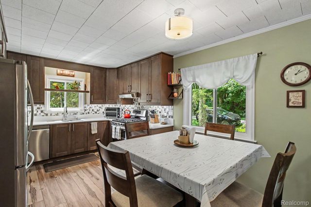 11372 Outer Drive, Putnam Township, MI 48169