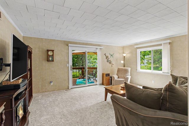 11372 Outer Drive, Putnam Township, MI 48169