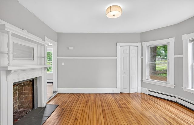 57 Clifton St, Fitchburg, MA 01420